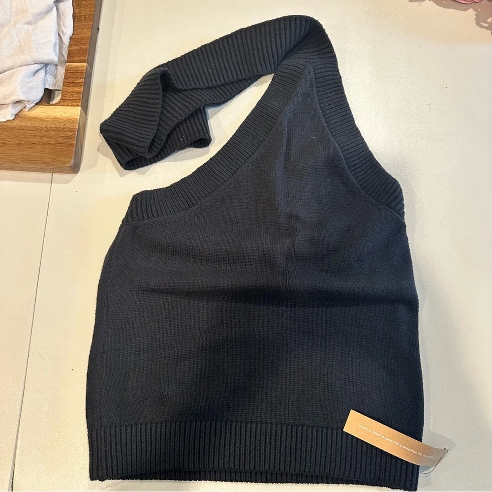 Reformation Top - Picture 6 of 6